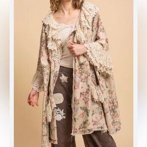 NWOT Blue Velvet Boutique Floral Lace Duster Jacket